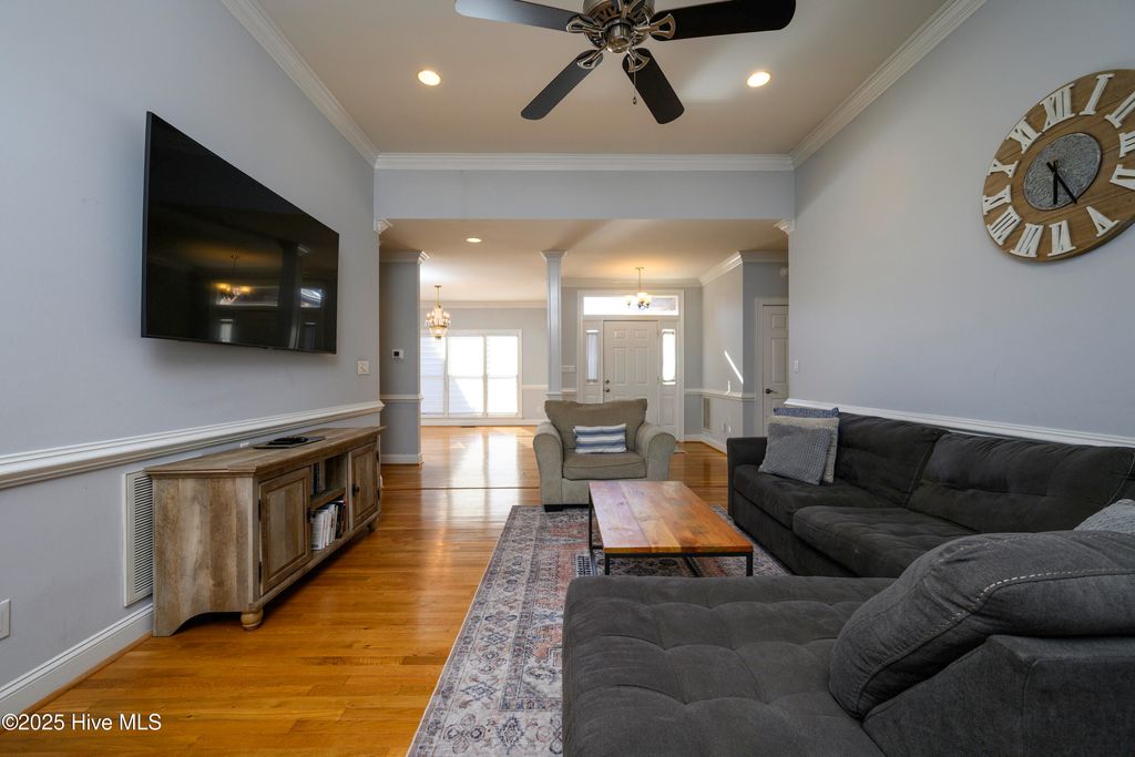 Photo of 808 Llewellyn Drive, Trent Woods, NC 28562 (MLS # 100487238)