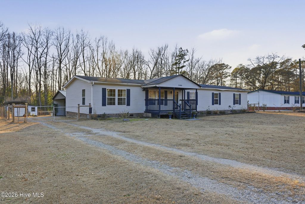 Photo of 21080 Salley Mcnair Road, Laurinburg, NC 28352 (MLS # 100551176)