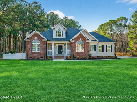 Homes For Sale - 201 Eagle Crest Lane<br/> Princeton, NC 27569