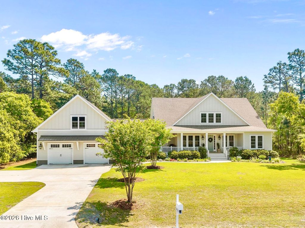 Photo of 211 Whimbrel Way, Hampstead, NC 28443 (MLS # 100567886)