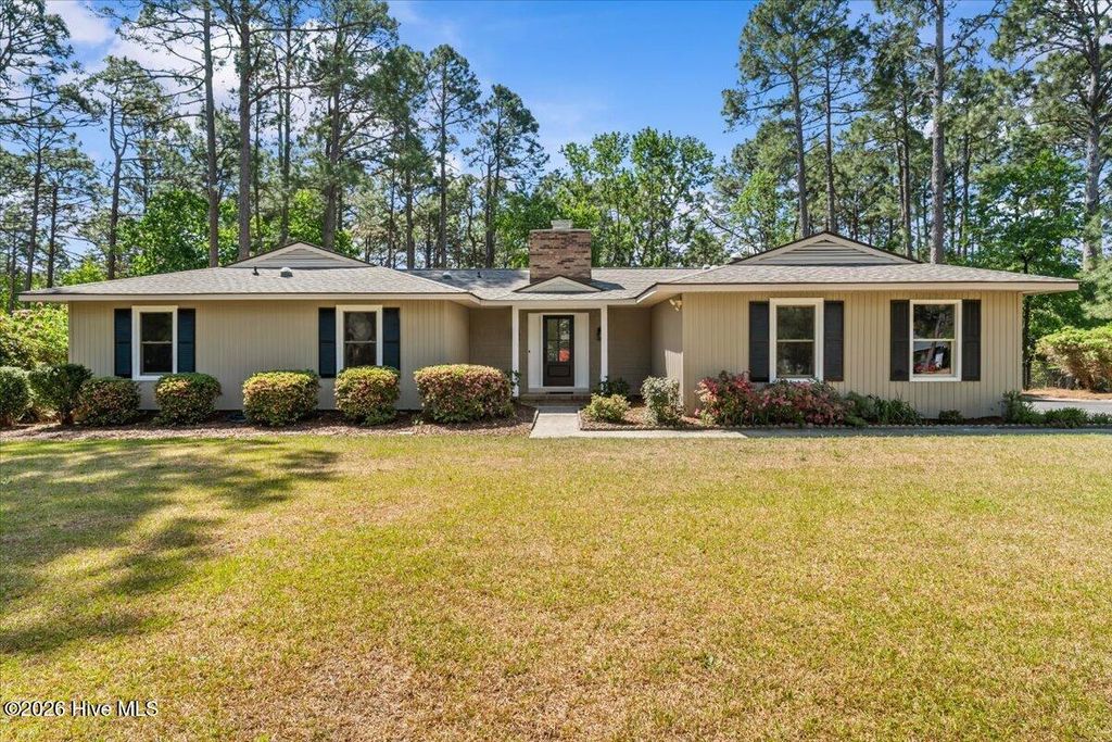 Photo of 255 Stoneyfield Drive, Southern Pines, NC 28387 (MLS # 100568193)
