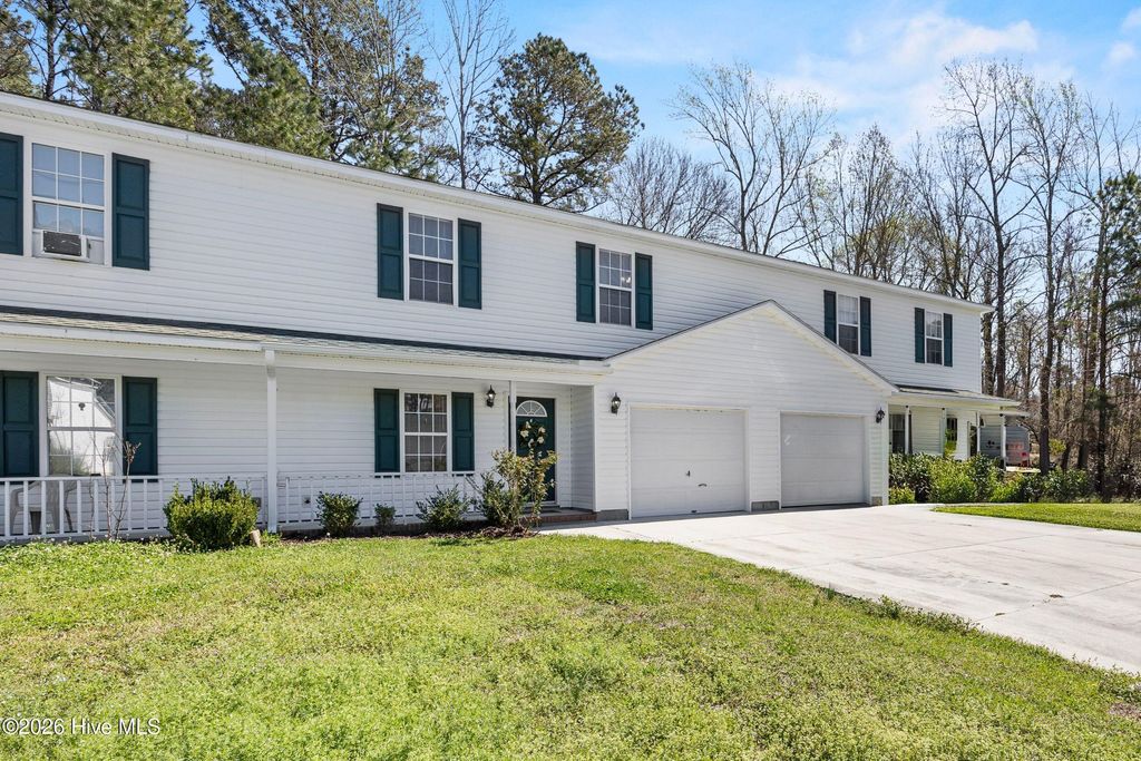Photo of 302 Winners Circle S, Jacksonville, NC 28546 (MLS # 100561186)