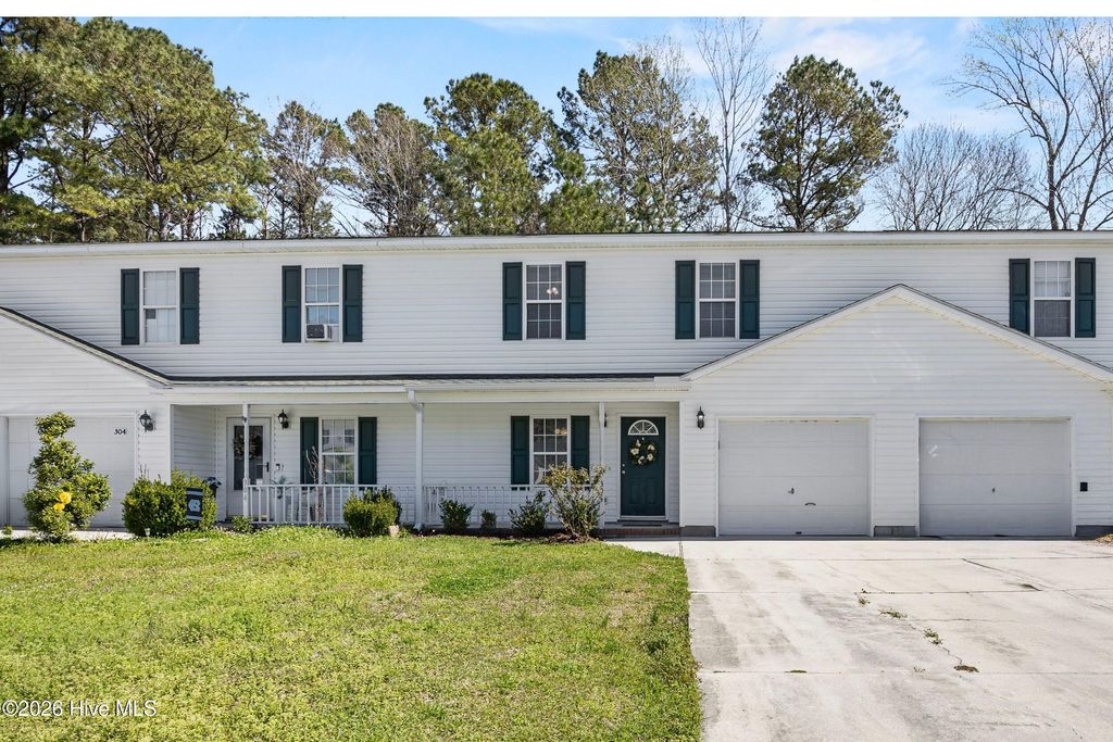 Photo of 302 Winners Circle S, Jacksonville, NC 28546 (MLS # 100561186)