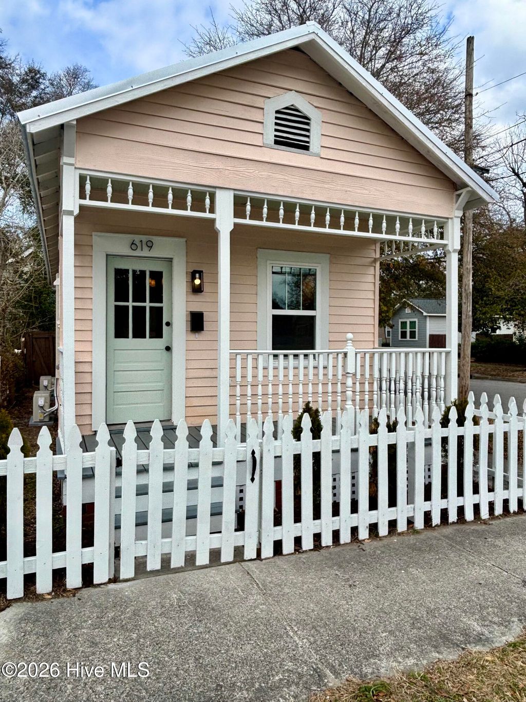 Photo of 619 Bladen Street, Wilmington, NC 28401 (MLS # 100555560)