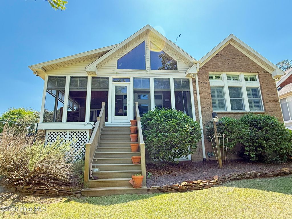 Photo of 126 Ridge Road, Chocowinity, NC 27817 (MLS # 100575490)