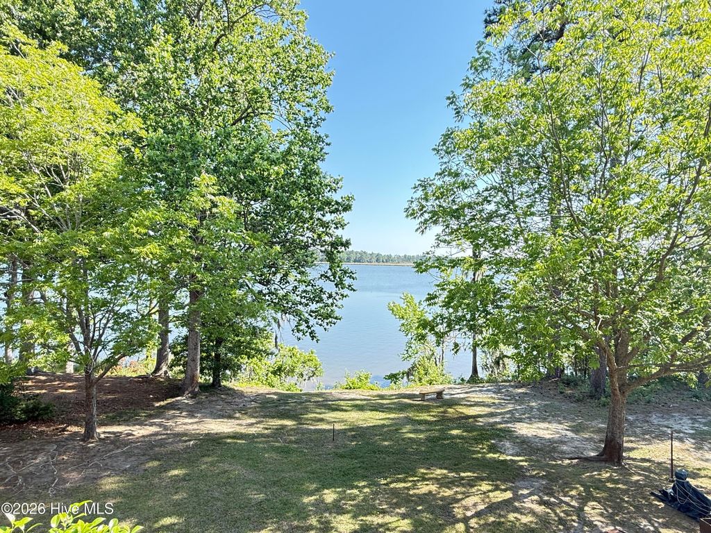 Photo of 126 Ridge Road, Chocowinity, NC 27817 (MLS # 100575490)