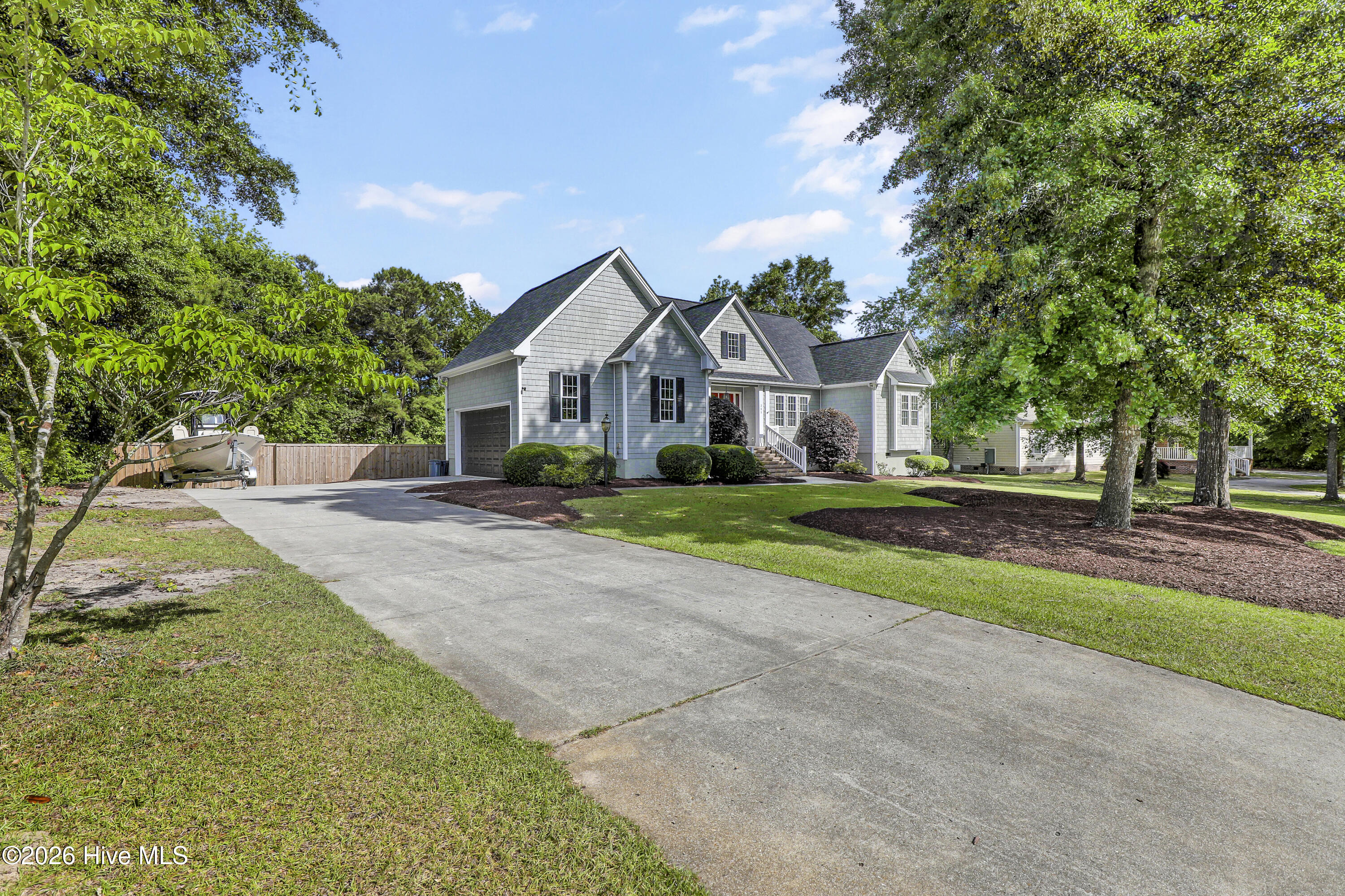 211 Bates Retreat