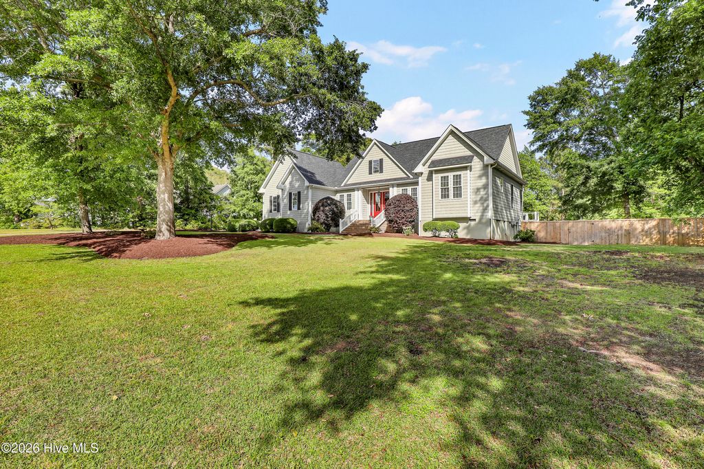 Photo of 211 Bates Retreat, Hampstead, NC 28443 (MLS # 100570821)