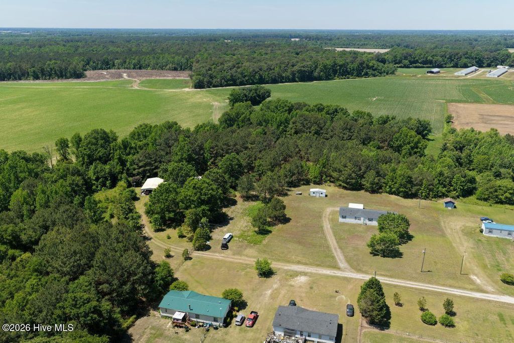 Photo of 67 Fox Run Drive, Pikeville, NC 27863 (MLS # 100571989)