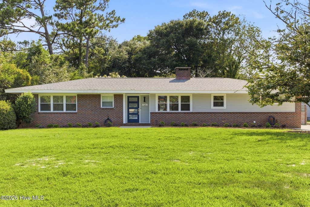 Photo of 126 Parkwood Drive, Wilmington, NC 28409 (MLS # 100596336)