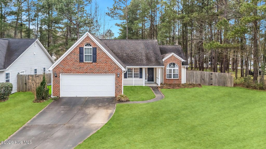 Photo of 3433 Preakness Place, New Bern, NC 28562 (MLS # 100554345)