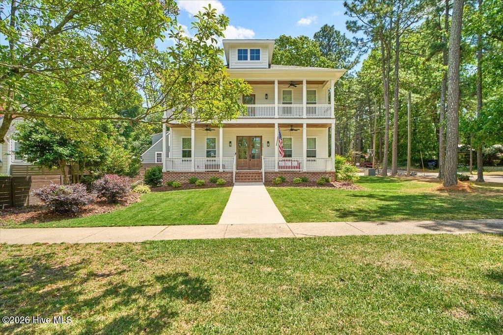 Photo of 405 N May Street, Southern Pines, NC 28387 (MLS # 100574153)