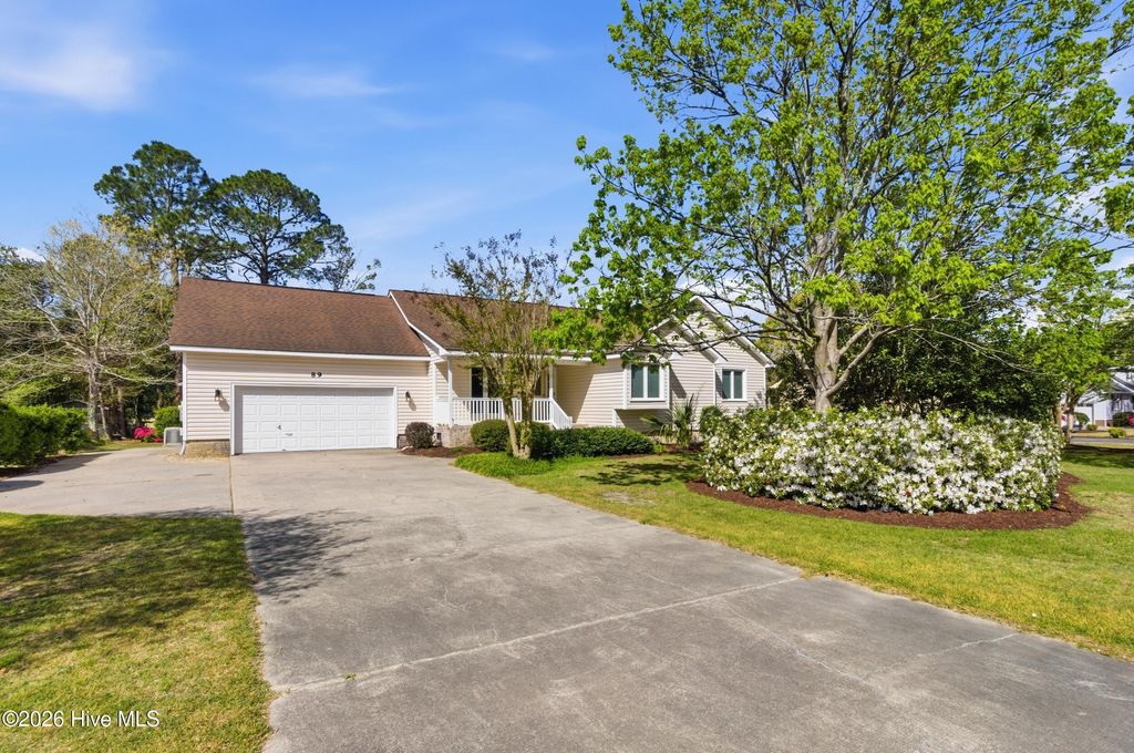 Photo of 89 Shoreline Drive, New Bern, NC 28562 (MLS # 100565487)