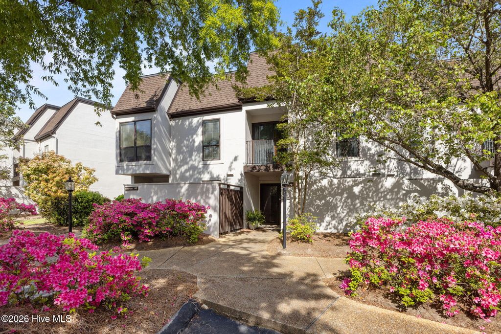 Photo of 142 Corncake Circle, Morehead City, NC 28557 (MLS # 100566302)