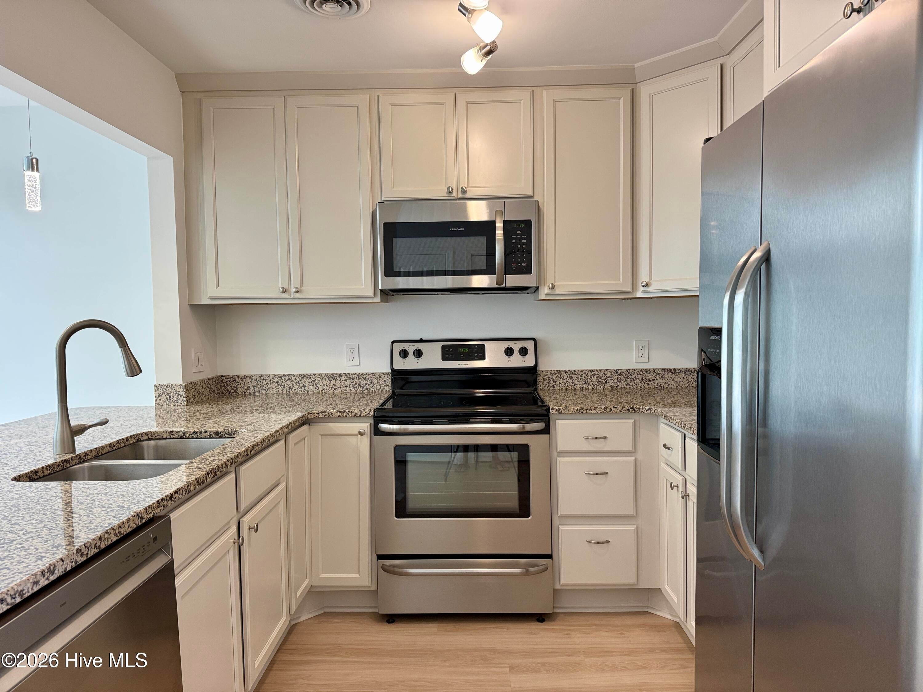 6211 Wrightsville Avenue Apt 127