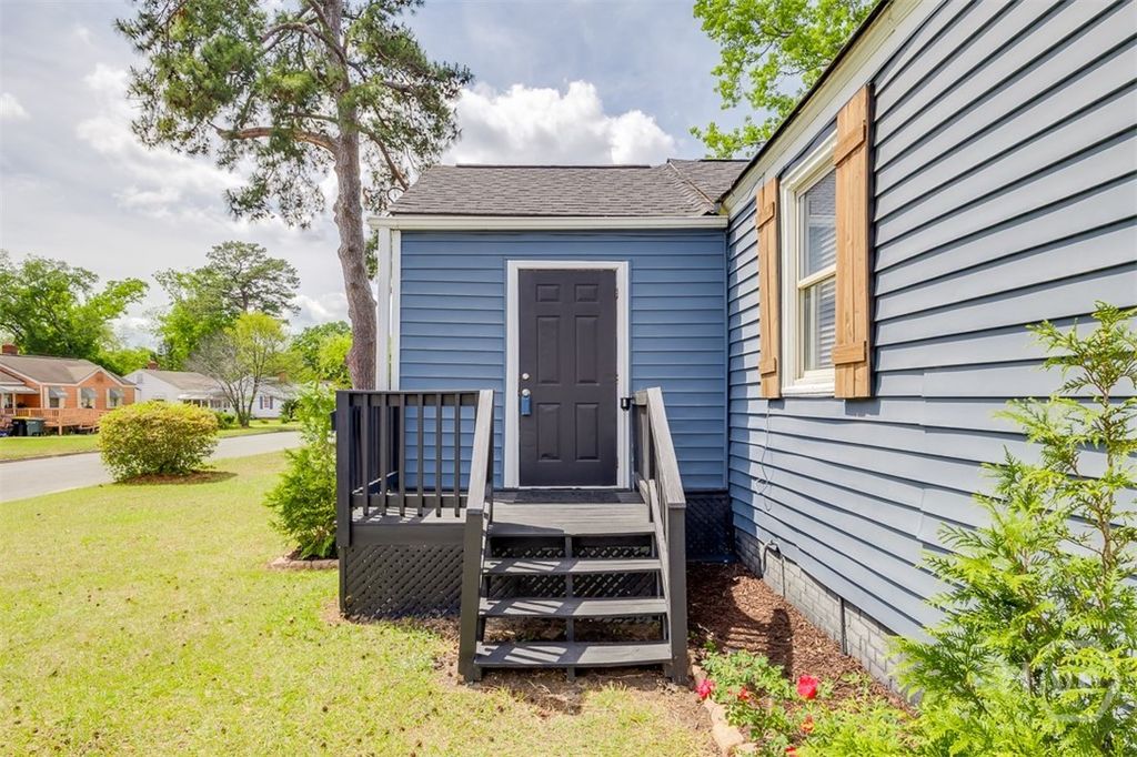 Photo of 1924 Utah Street, Savannah, GA 31404 (MLS # SA353437)