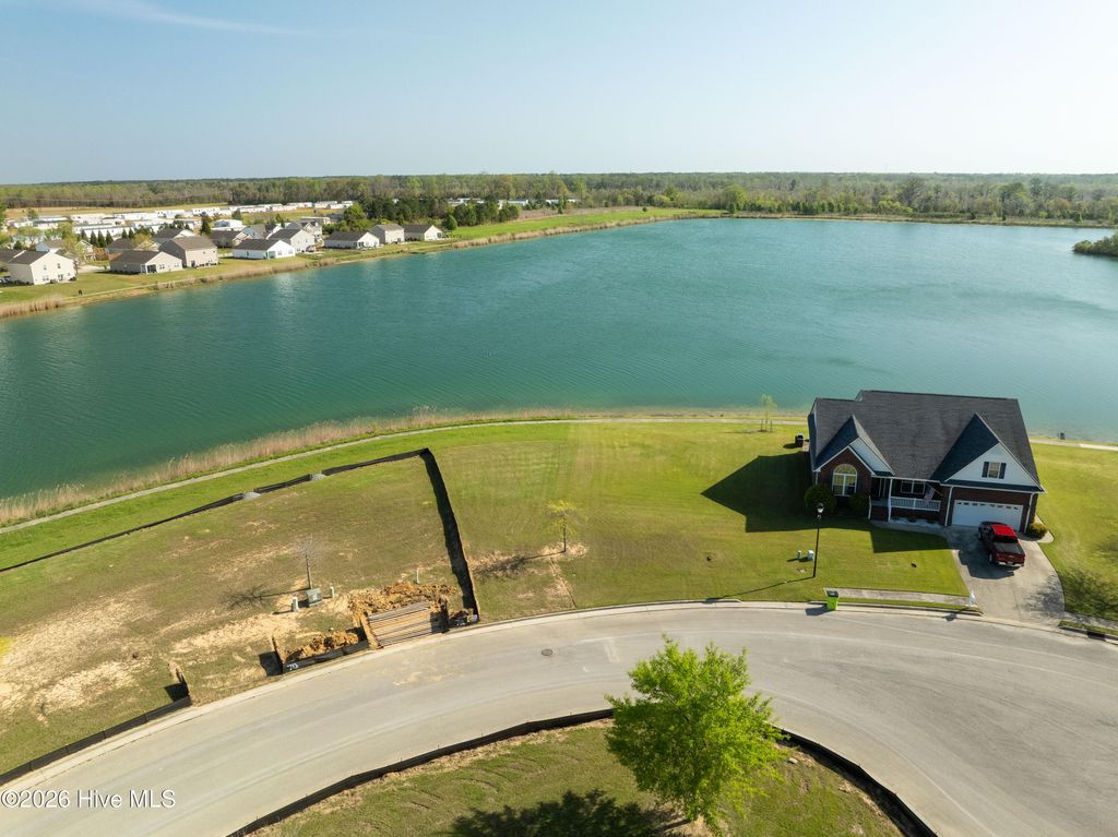 Photo of 273 Lake Tyler Drive, New Bern, NC 28560 (MLS # 100564153)