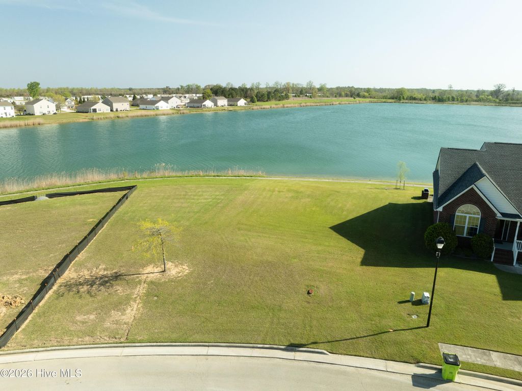 Photo of 273 Lake Tyler Drive, New Bern, NC 28560 (MLS # 100564153)