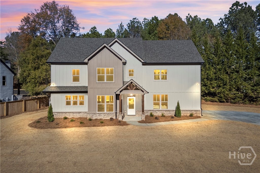 Photo of 1040 Greenwood Circle, Madison, GA 30650 (MLS # CL365488)
