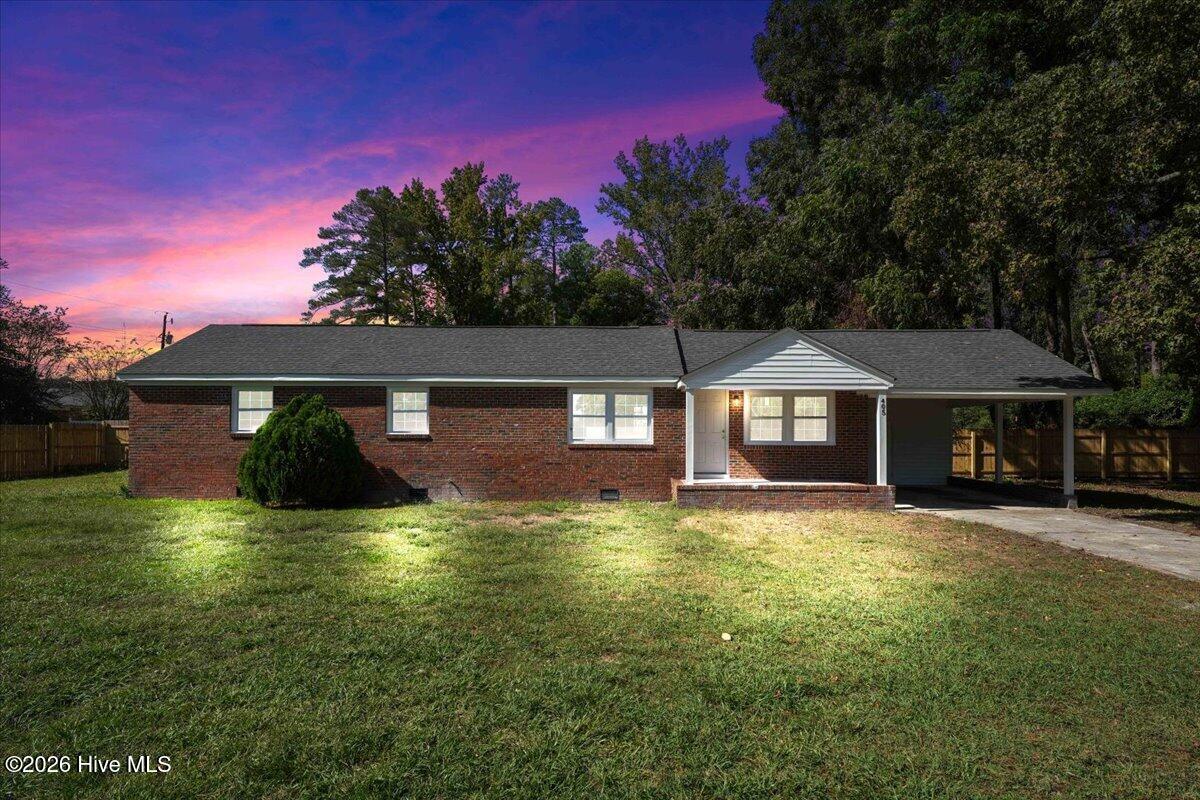 405 N College Street