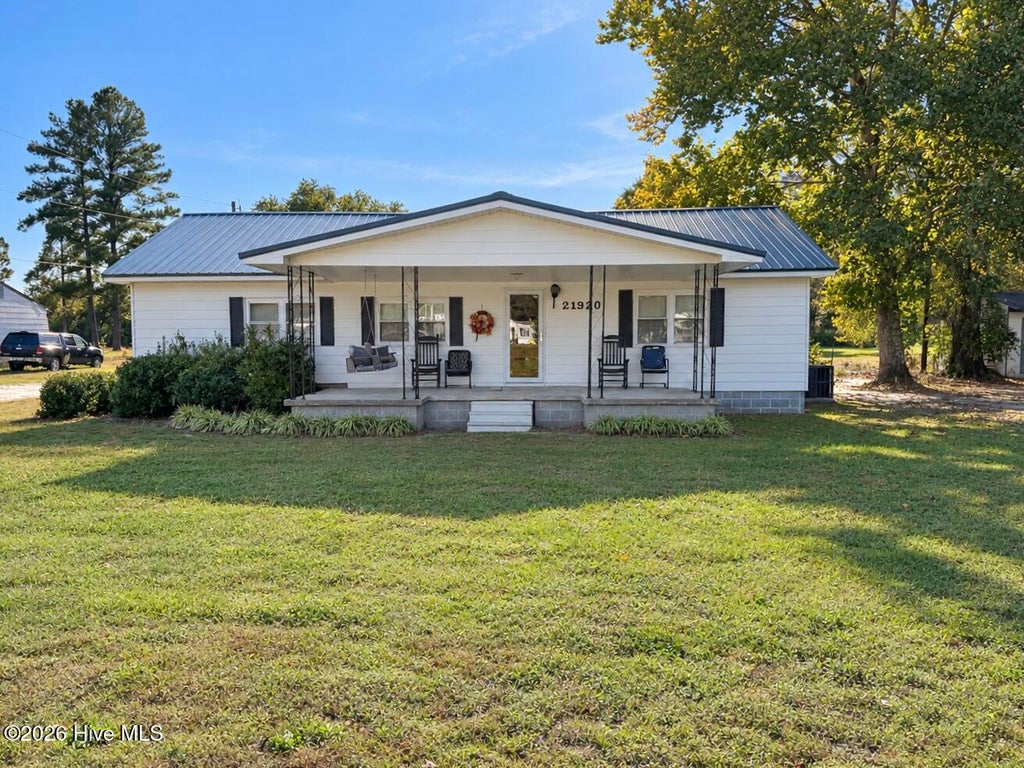 Photo of 21920 Bunch Road, Laurel Hill, NC 28351 (MLS # 100611648)