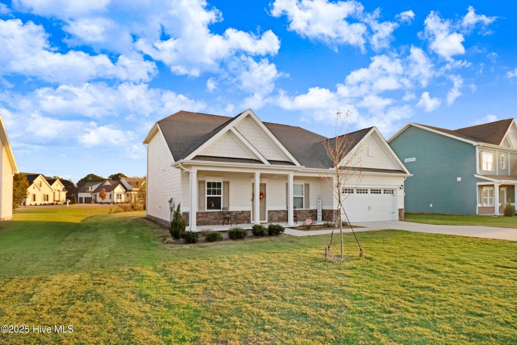 Photo of 118 Masters Way, Goldsboro, NC 27530 (MLS # 100573476)