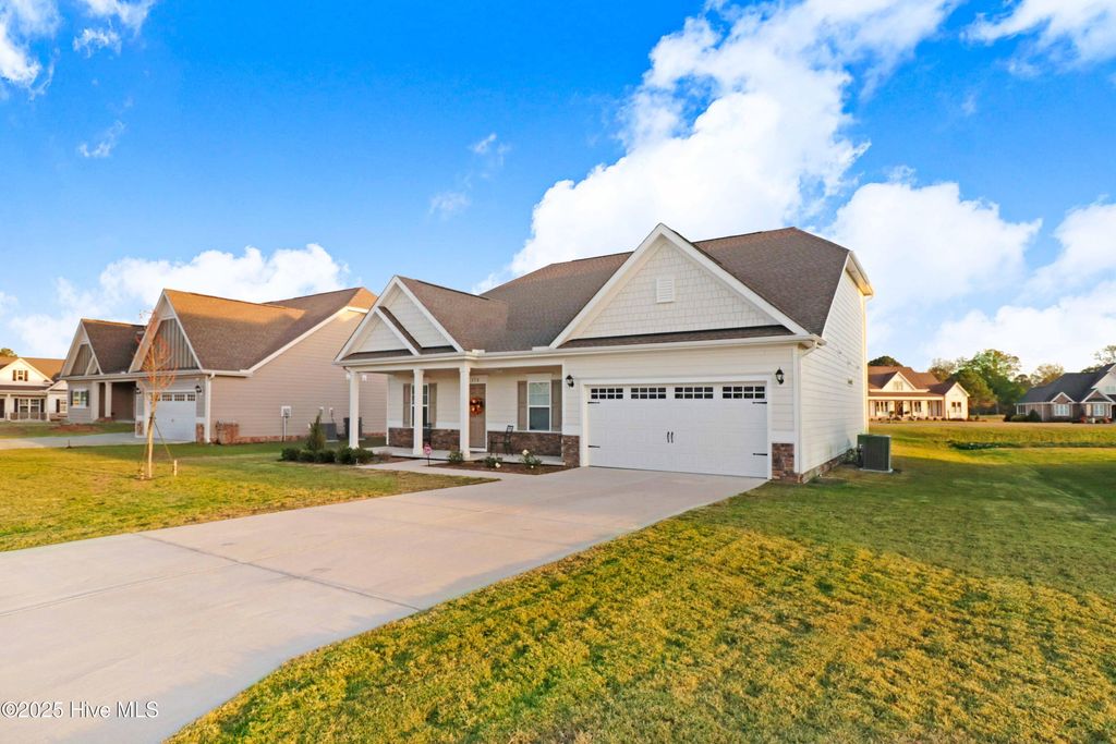 Photo of 118 Masters Way, Goldsboro, NC 27530 (MLS # 100573476)