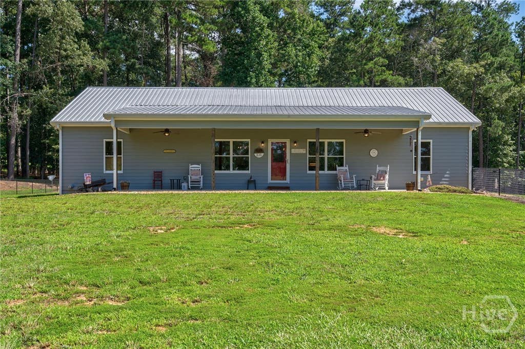 Photo of 610 Spring View Drive, Covington, GA 30014 (MLS # CL360964)
