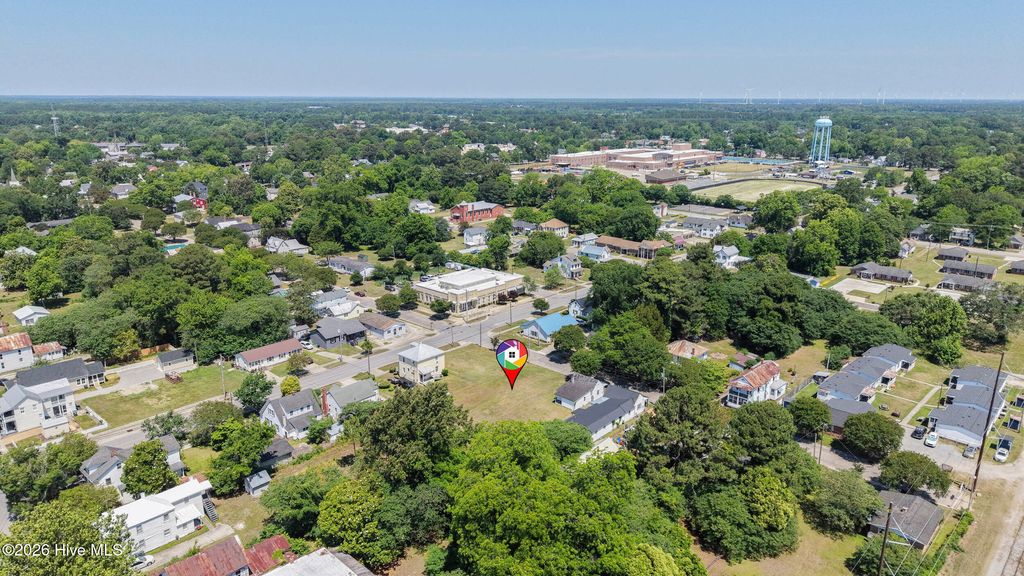 Photo of 202 E Albemarle Street, Edenton, NC 27932 (MLS # 100571788)