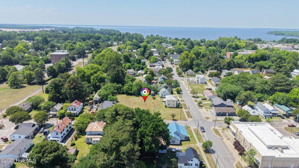 Photo of 202 E Albemarle Street, Edenton, NC 27932 (MLS # 100571788)
