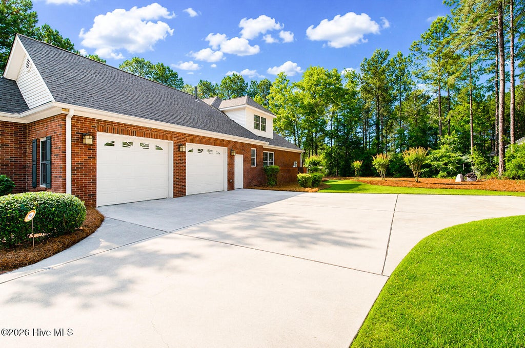 Photo of 552 Bentley Court, Aiken, SC 29803 (MLS # 100573944)