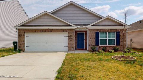 Homes For Sale - 208 Grove Lane<br/> Wayne County, Goldsboro, NC 27534