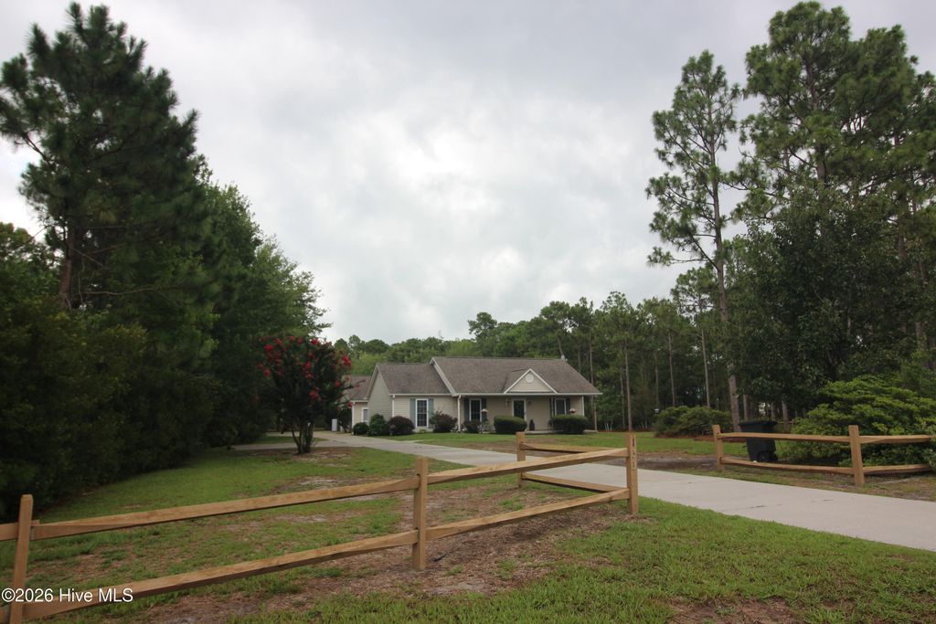 Photo of 133 Sheldon Street, Newport, NC 28570 (MLS # 100588912)