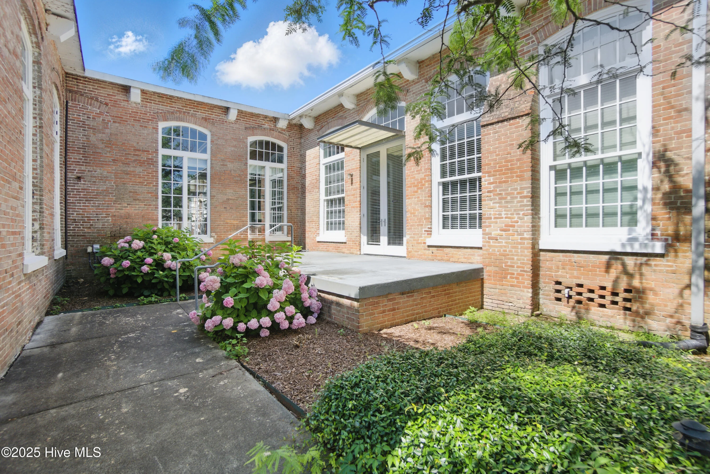 723 Mcmullan Avenue Unit Unit 403