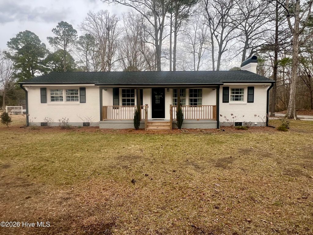 Photo of 101 Beech Lane, Washington, NC 27889 (MLS # 100556990)