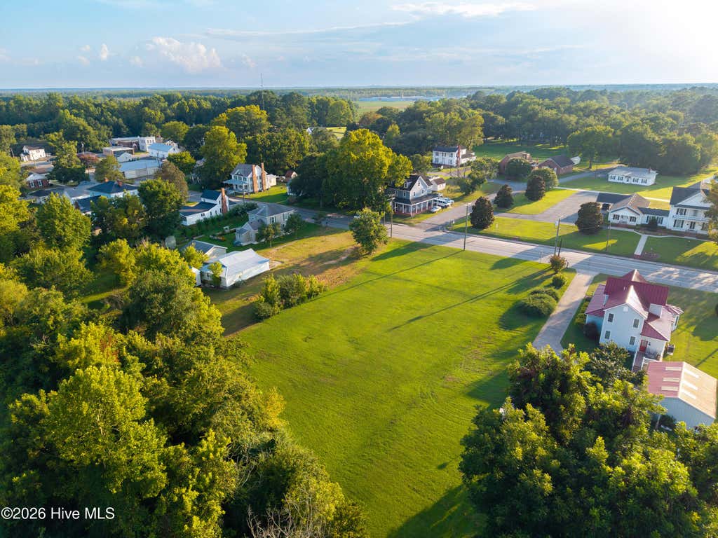 Photo of 301 Main Street, Gatesville, NC 27938 (MLS # 100598867)