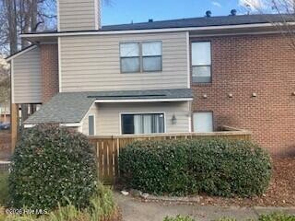 Photo of 412 Hidden Branches Close, Winterville, NC 28590 (MLS # 100544943)