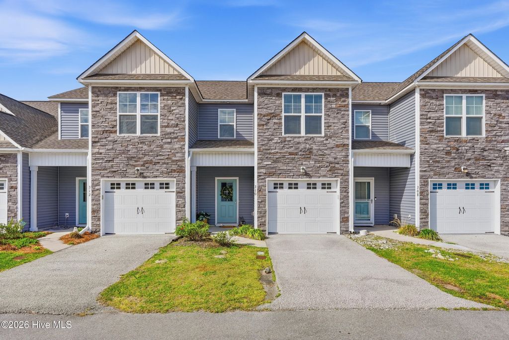 Photo of 310 S Stingray Lane, Sneads Ferry, NC 28460 (MLS # 100566235)