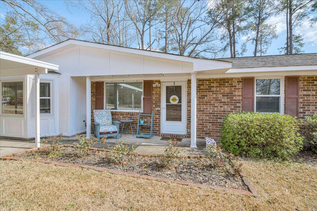 Photo of 4518 Colonial Road, Martinez, GA 30907 (MLS # 552889)