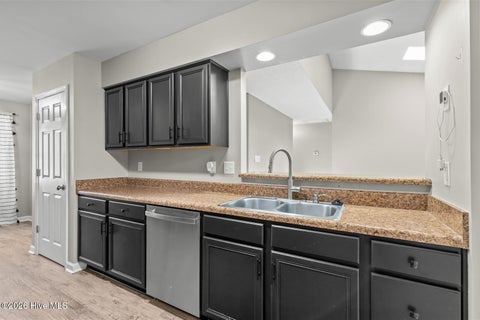 Tiny photo for 182 Raintree Circle, Jacksonville, NC 28540 (MLS # 100605798)