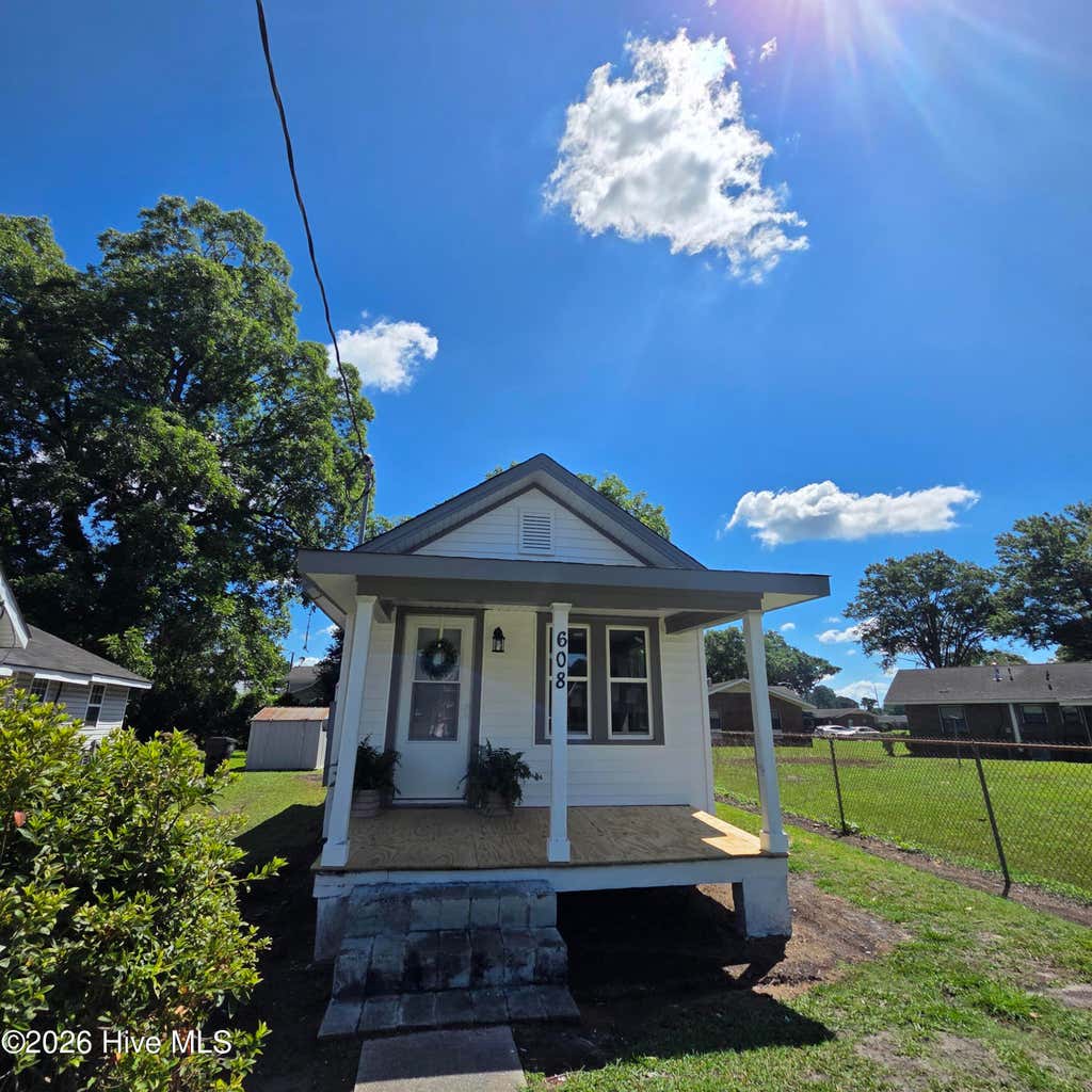 Photo of 608 Parsonage Street, Elizabeth City, NC 27909 (MLS # 100584421)