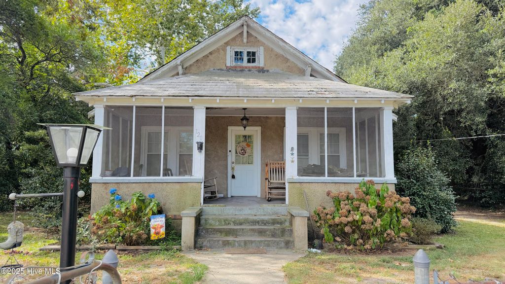 Photo of 120 W Philadelphia Avenue, Pinebluff, NC 28373 (MLS # 100533588)