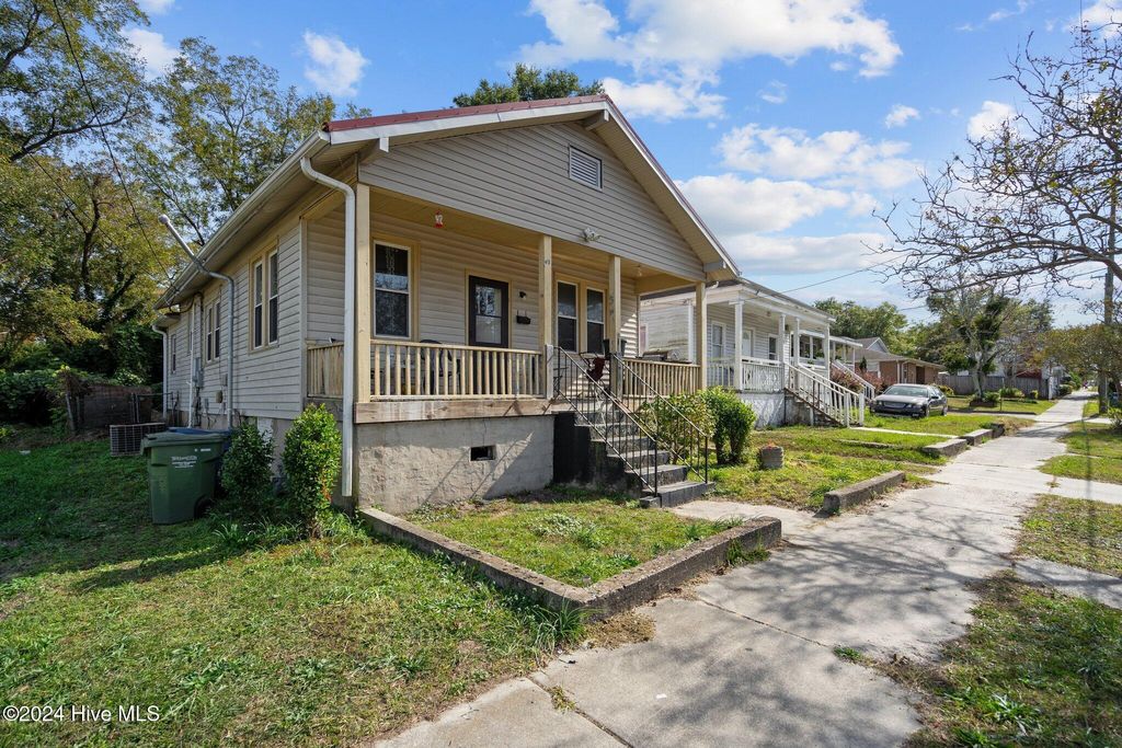 Photo of 618 N 11th Street, Wilmington, NC 28401 (MLS # 100489443)