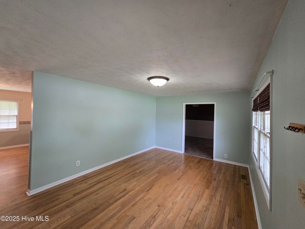 Photo of 818 Williams Street, Jacksonville, NC 28540 (MLS # 100592110)