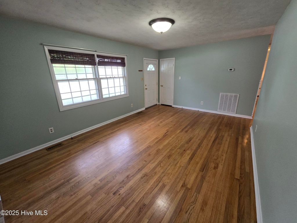 Photo of 818 Williams Street, Jacksonville, NC 28540 (MLS # 100592110)