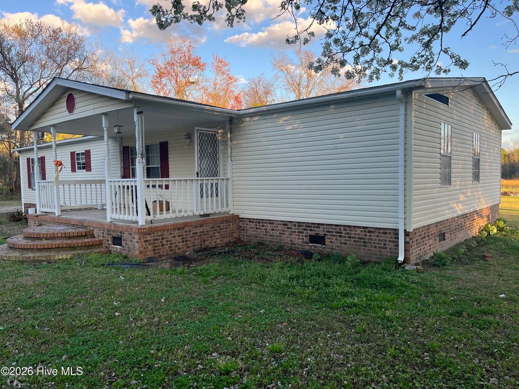 Photo of 2185 Peacock Road, Whiteville, NC 28472 (MLS # 100568963)