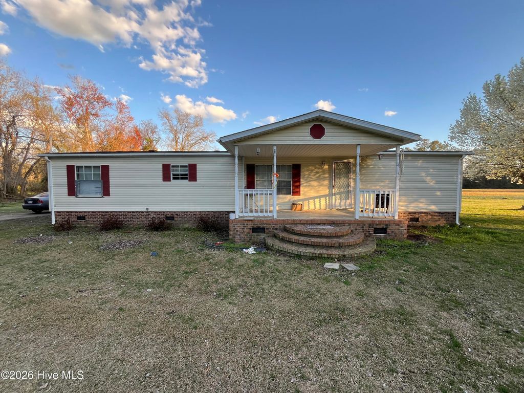 Photo of 2185 Peacock Road, Whiteville, NC 28472 (MLS # 100568963)