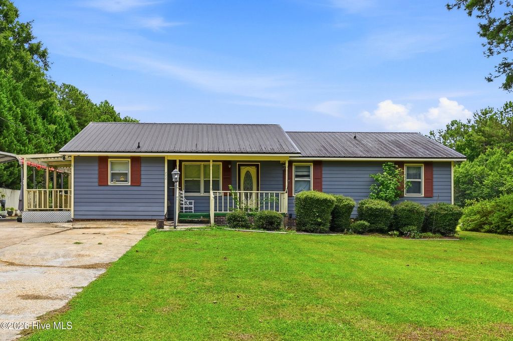 Photo of 796 Mary White Road, Whiteville, NC 28472 (MLS # 100589476)