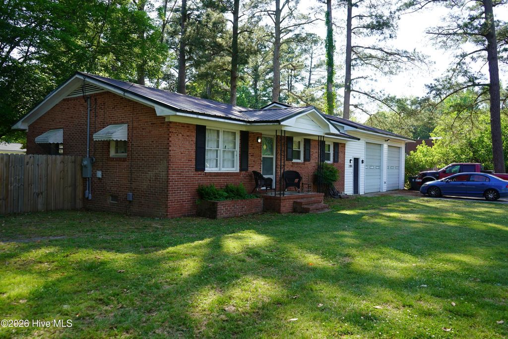 Photo of 405 W Main Street, Elm City, NC 27822 (MLS # 100569940)