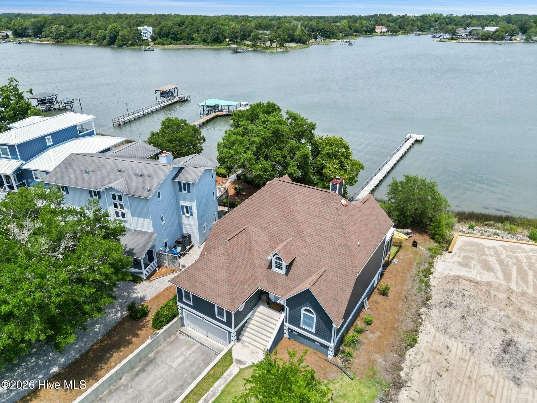 915 Chadwick Shores Drive